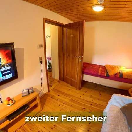 Apartment Wohlfuehl-ferienwohnung 80 Qm, 8 Personen, Aussicht & Heimkino