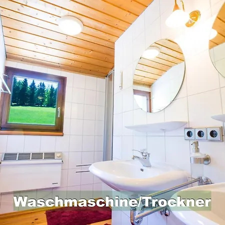 Wohlfühl-ferienwohnung 80 Qm, 8 Personen, Aussicht&heimkino *