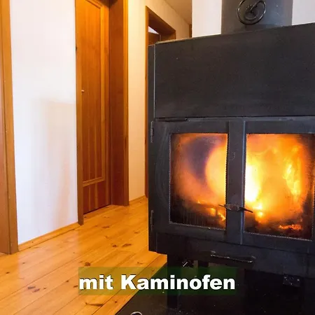 Wohlfuehl-ferienwohnung 80 Qm, 8 Personen, Aussicht & Heimkino *